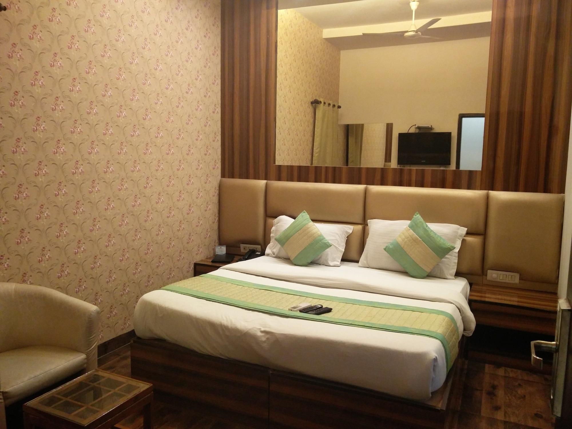Rupam Hotel Delhi  Esterno foto