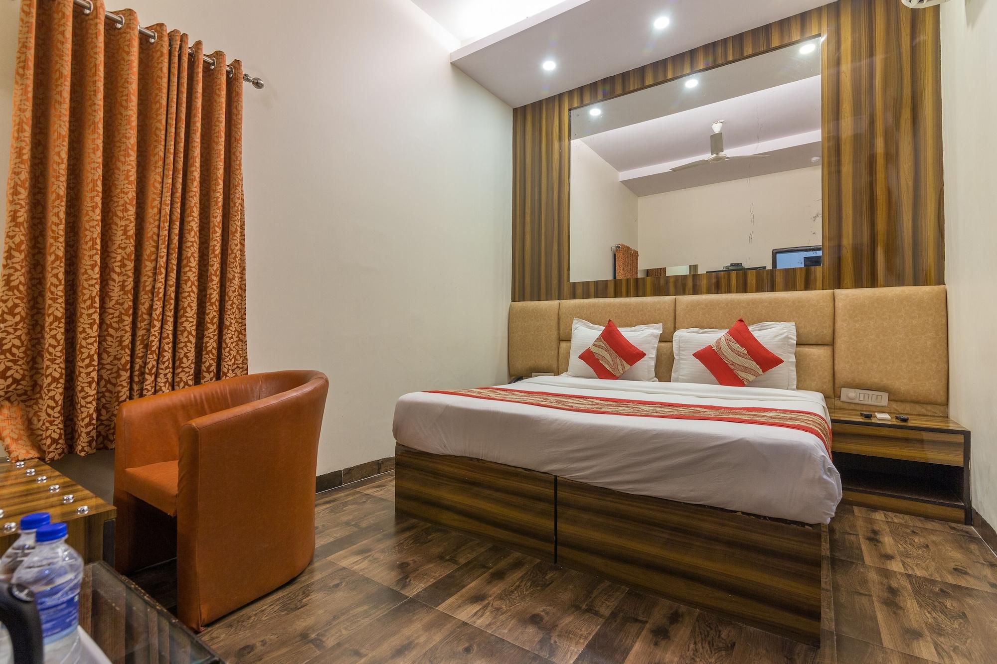 Rupam Hotel Delhi  Esterno foto