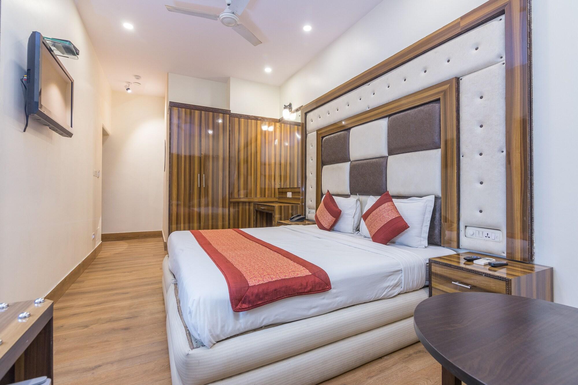 Rupam Hotel Delhi  Esterno foto