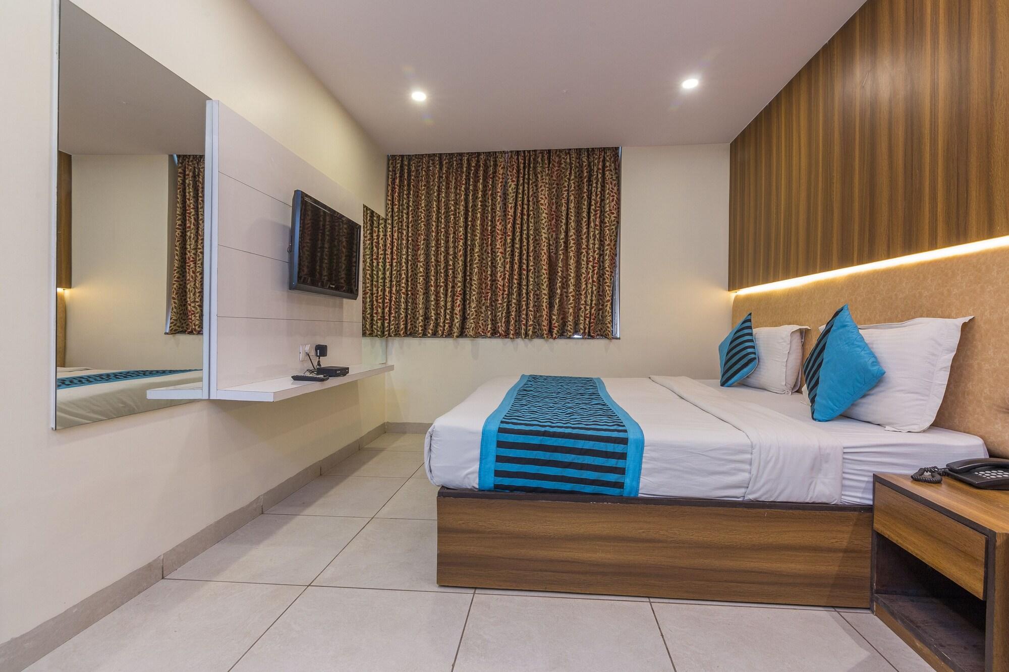 Rupam Hotel Delhi  Esterno foto