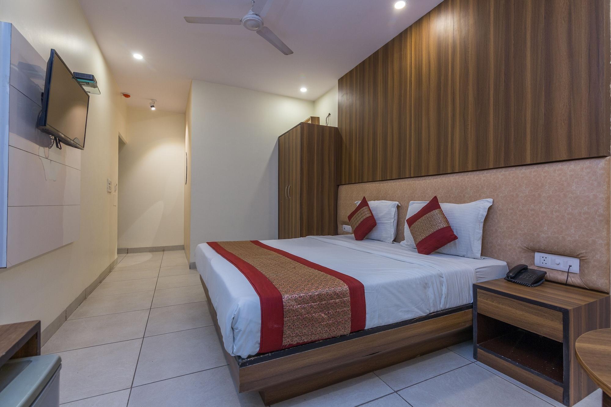 Rupam Hotel Delhi  Esterno foto