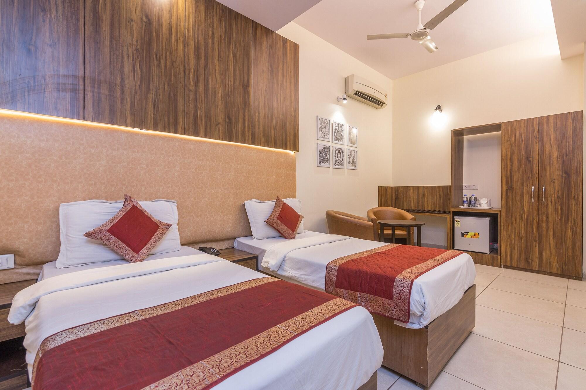 Rupam Hotel Delhi  Esterno foto