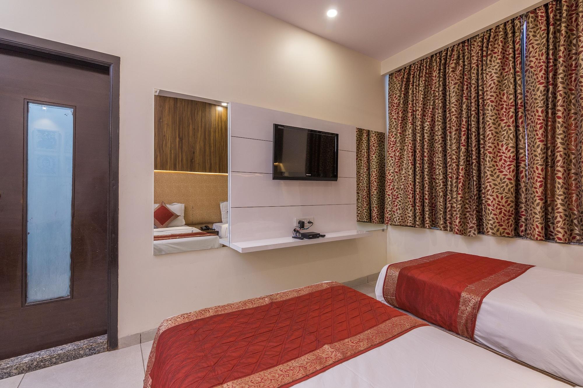 Rupam Hotel Delhi  Esterno foto