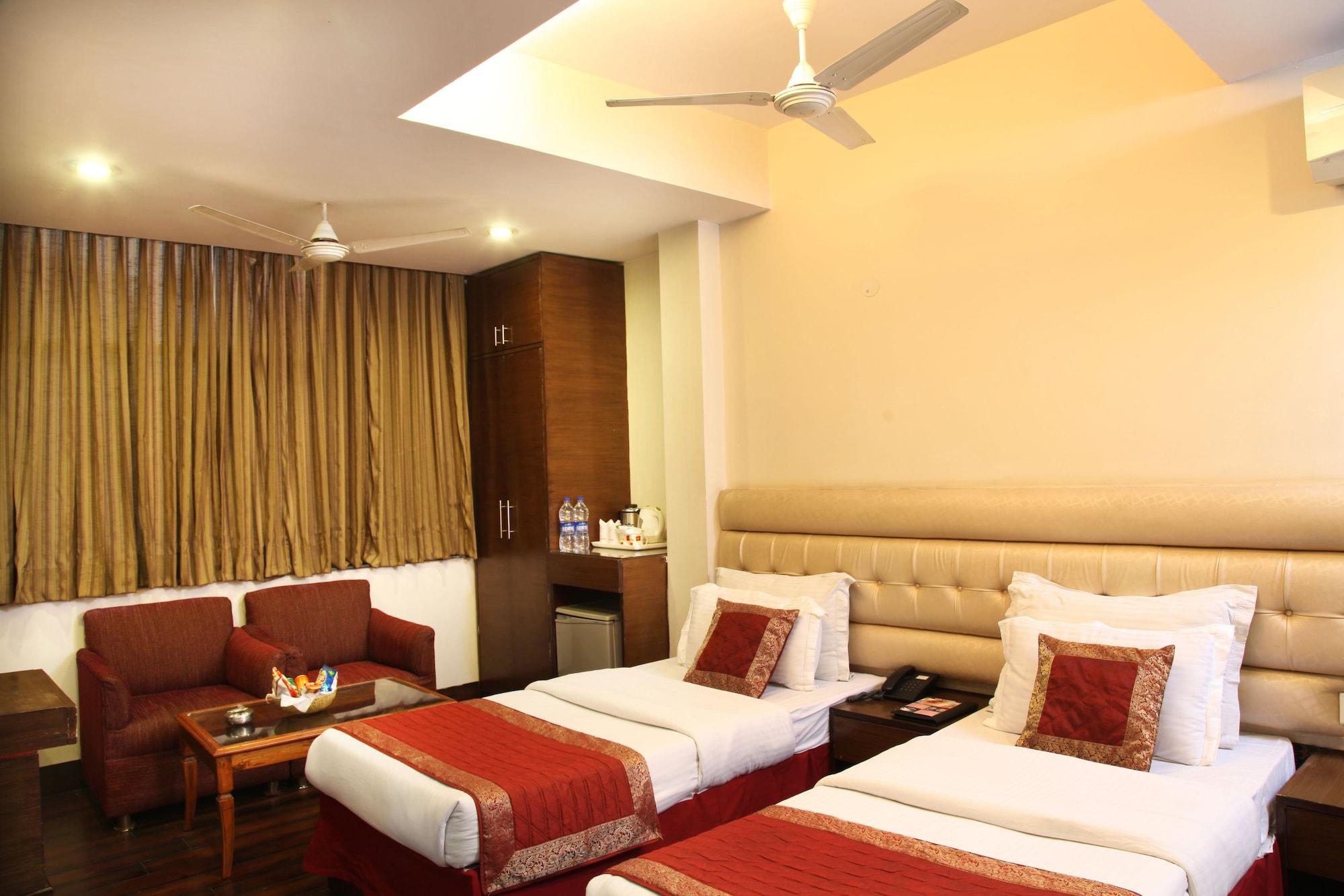 Rupam Hotel Delhi  Esterno foto