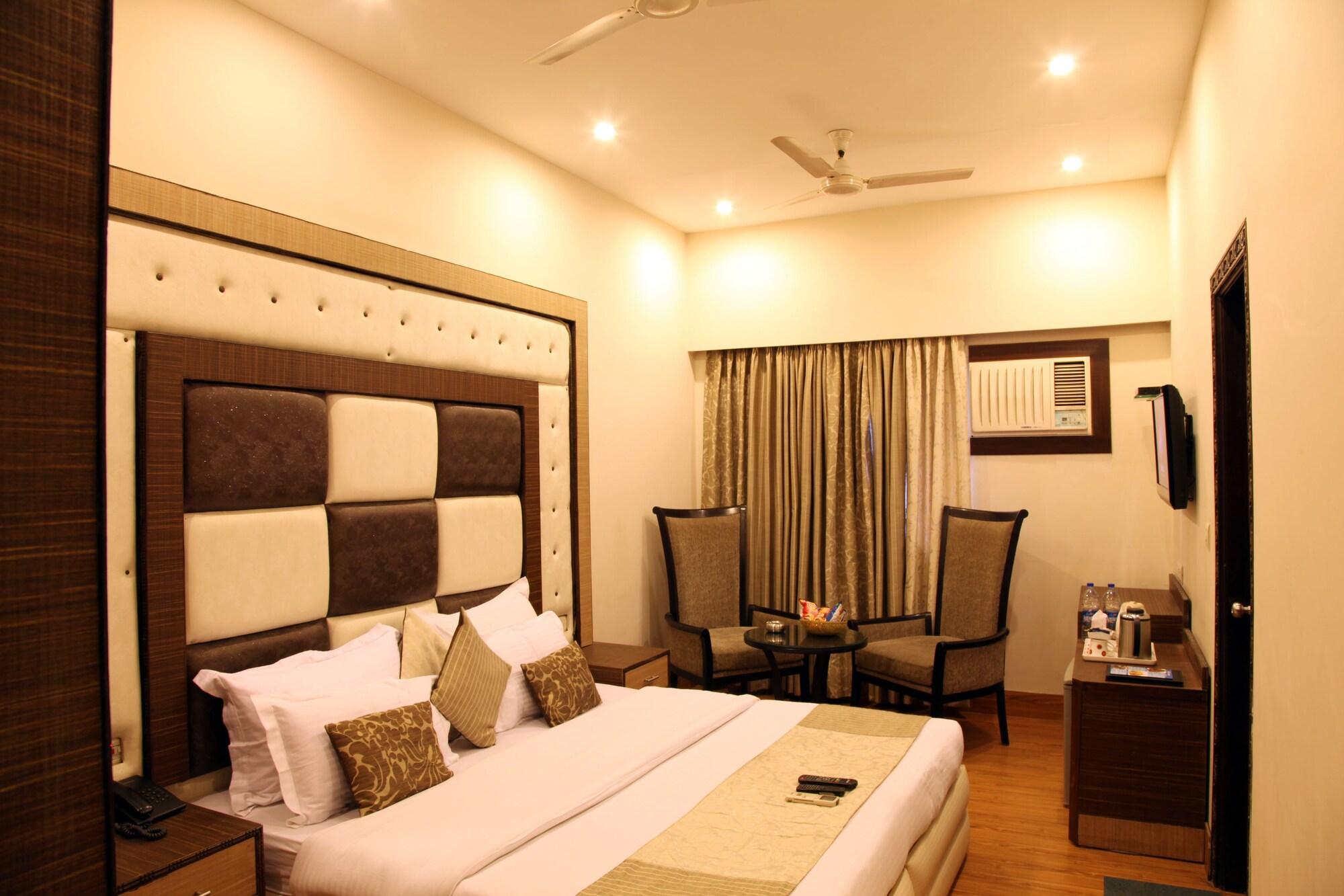 Rupam Hotel Delhi  Esterno foto