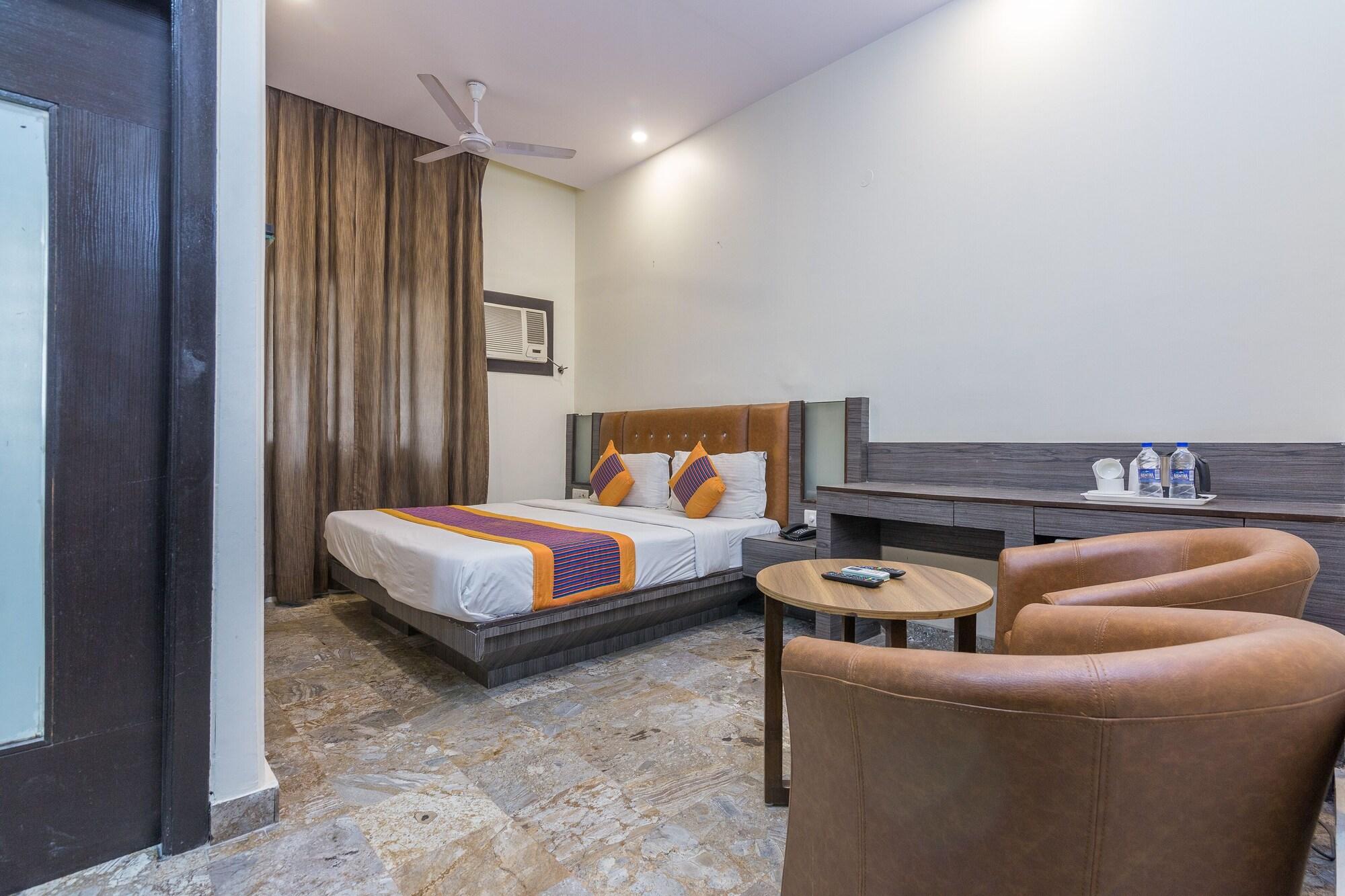 Rupam Hotel Delhi  Esterno foto