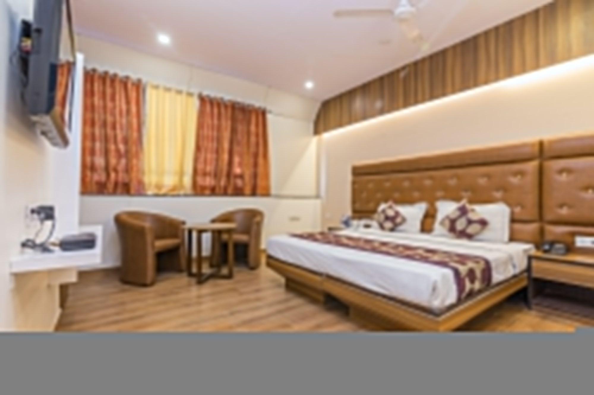 Rupam Hotel Delhi  Esterno foto