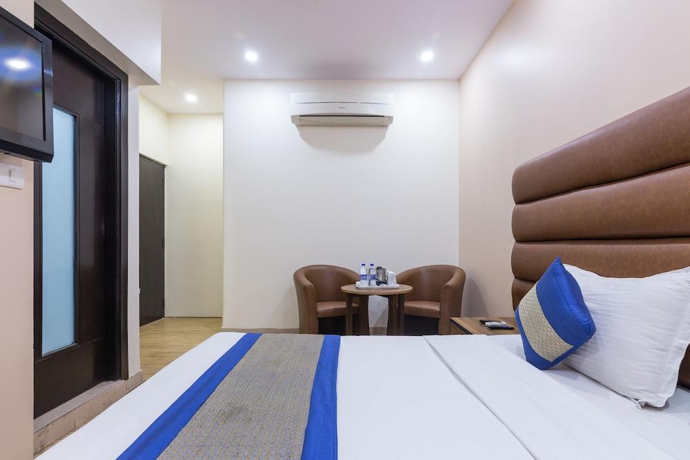 Rupam Hotel Delhi  Esterno foto