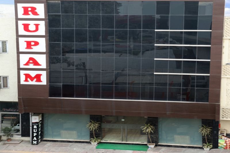 Rupam Hotel Delhi  Esterno foto