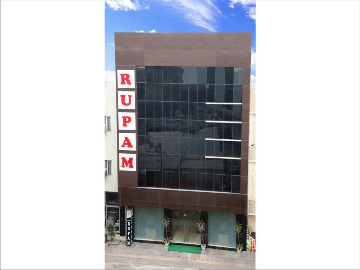 Rupam Hotel Delhi  Esterno foto