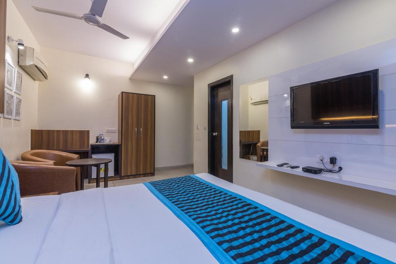 Rupam Hotel Delhi  Esterno foto